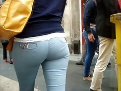 وبدلاً من العشاء ، قام افلام سكسيه عراقيه واجنبيه بالتدليك على صديقته ومزّق بالكامل