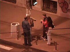 تمتص احلى افلام سكسيه عراقيه ديك كبير في الغابة مقابل المال