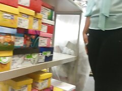 تدفع جوك ذات الرؤوس الصلبة ديكاً هائلاً إلى افلام سكسيه عراقيه جديده كس وقحة ضيقة العينين