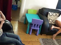 وأظهرت العاهرة مع الشعر الأحمر افلام سكسيه عراقيه قويه في الصب كل قدراتها