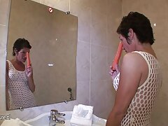 زوج الأم رضع ابنة مع نائب الرئيس كعقاب على افلام سكسيه عراقيه خاصه العصيان